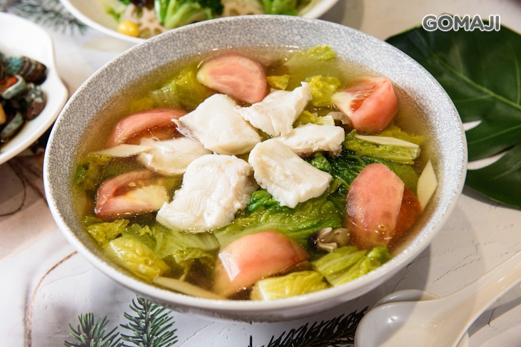 蕃茄時蔬魚片湯