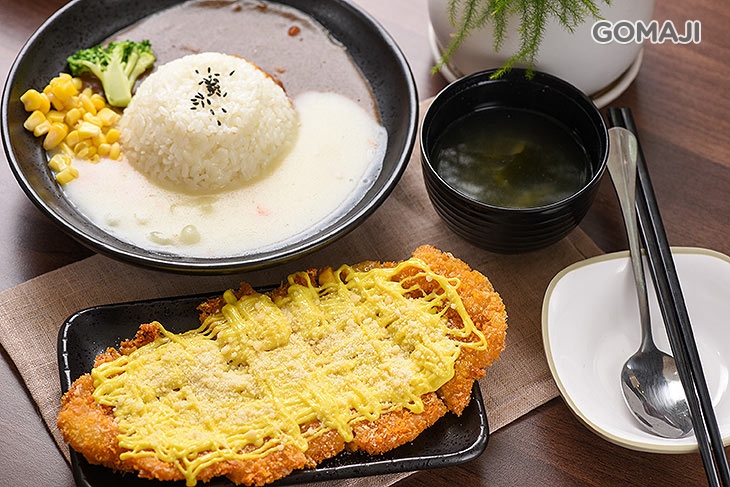 招牌起司香酥魚排雙醬咖哩