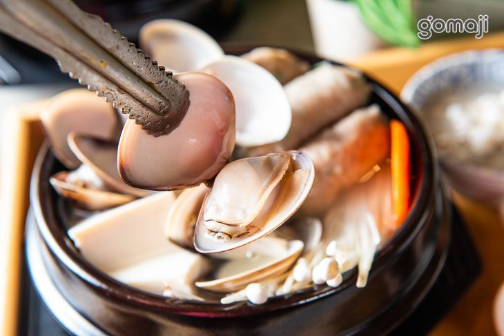 奶油蛤蜊燕餃煲