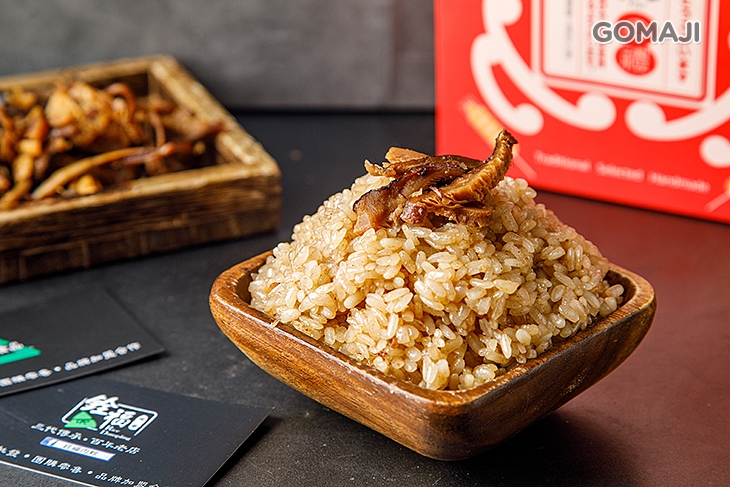 〈香炒軟Q油飯禮盒一盒(450g)〉