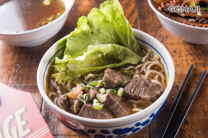 牛肉拉麵