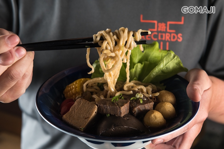 路口牛肉麵 Records