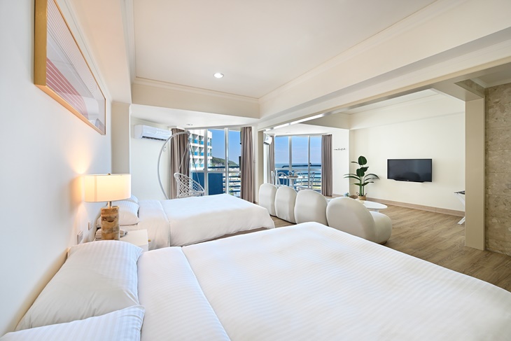 海景套房(二大床+客廳)