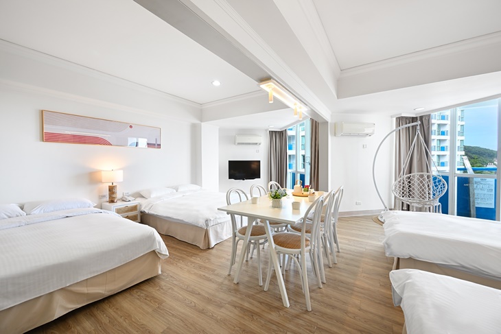 海景客房(二大床+二小床)