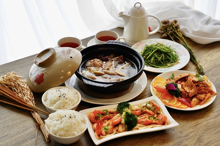 中式套餐(午或晚餐)