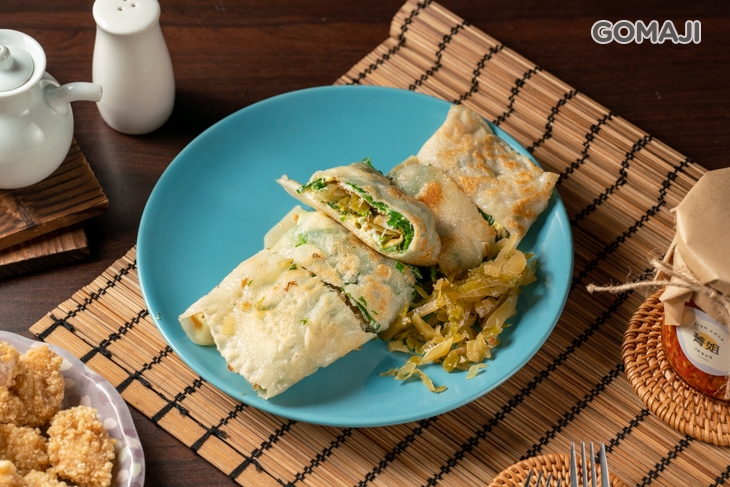 蔬菜蛋餅加酸菜