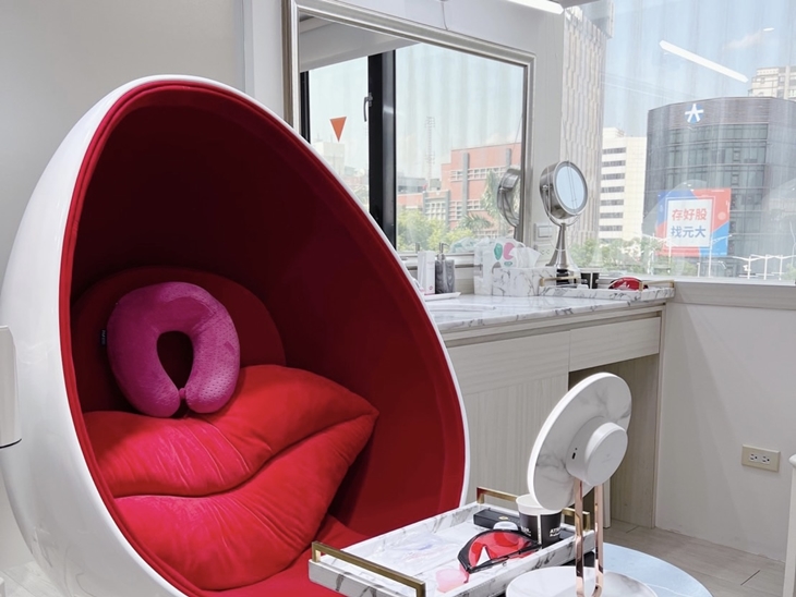 ATTRACTION DR. 亮白專家(台北西門中華館)