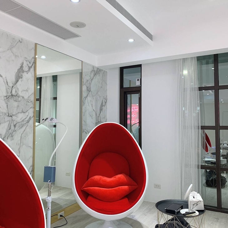 ATTRACTION DR. 亮白專家(桃園藝文美學館)