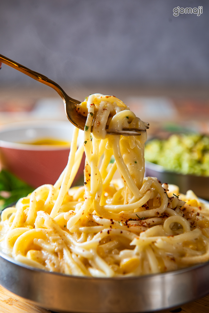 奶油香蒜義大利麵