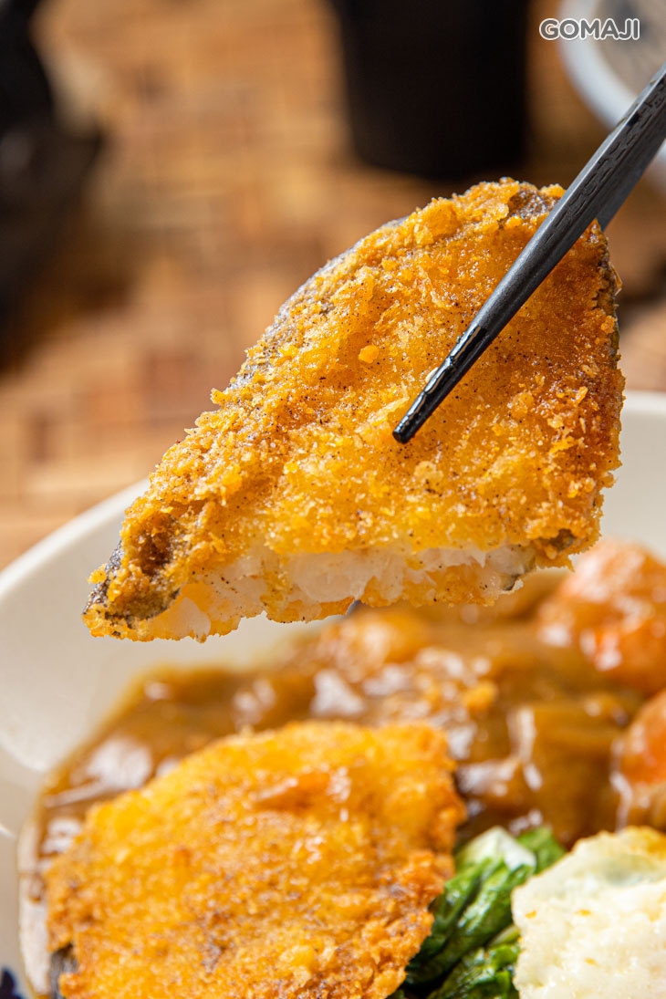 鱈魚排咖哩飯