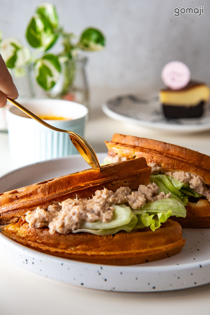 鮪魚沙拉蔬菜鬆餅