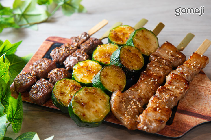 霜降牛肉、烤櫛瓜、秘制豬五花