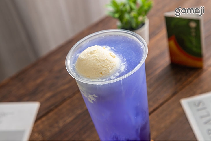 蝶豆花冰淇淋泡影