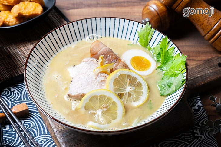 柚香檸檬雞白湯拉麵