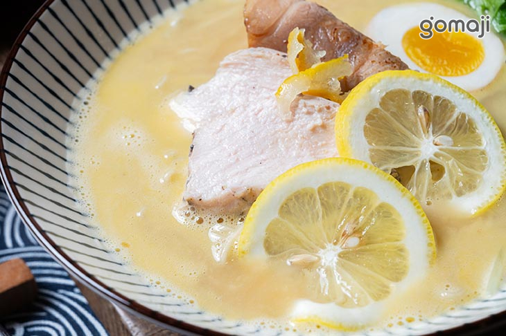 柚香檸檬雞白湯拉麵