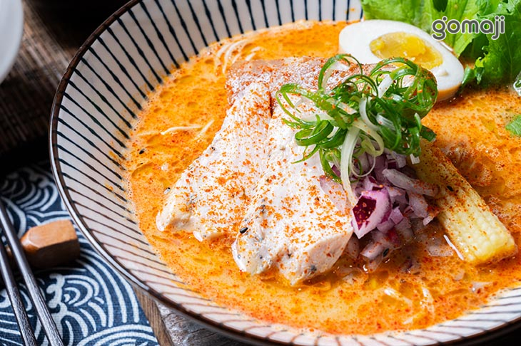 辣味雞白湯拉麵