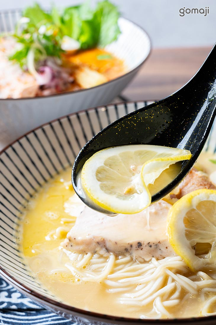 柚香檸檬雞白湯拉麵