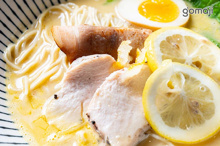 柚香檸檬雞白湯拉麵