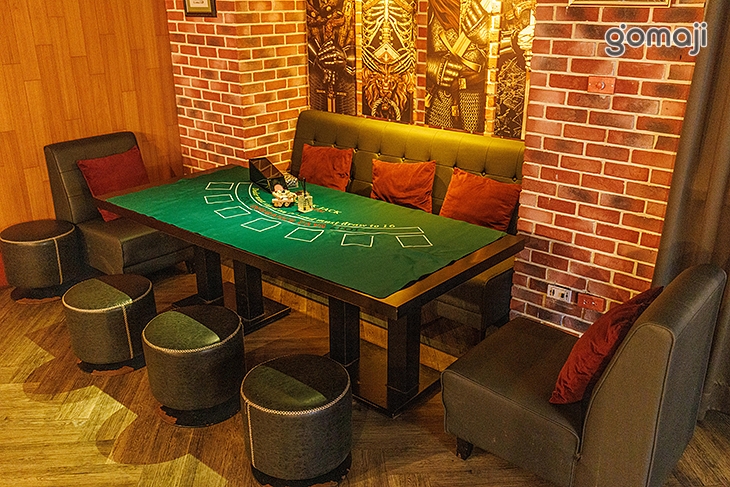 Chinese Whispers 悄悄話餐酒館