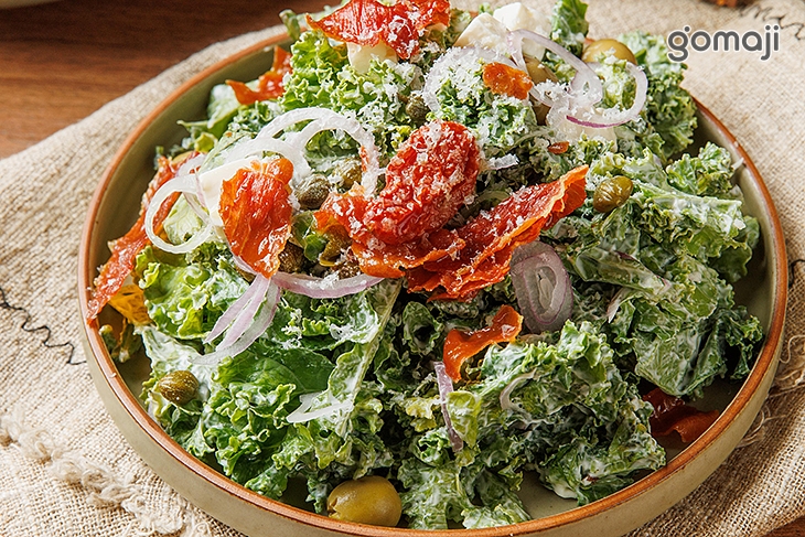 羽衣甘藍/酸奶醬/帕馬火腿