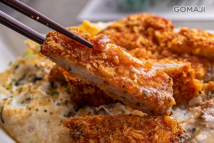 黑胡椒滑蛋豬柳飯+神戶炸豬排