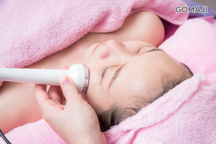 臉部按摩(手技)