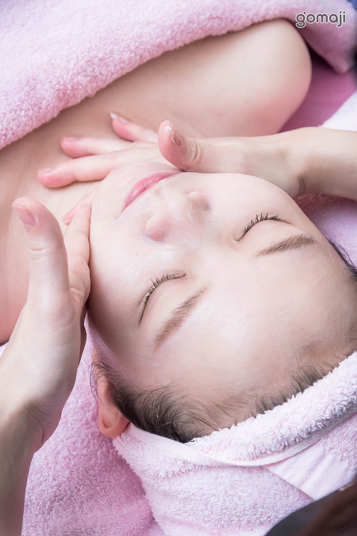 葡萄柚活卸妝乳+ 深層清潔