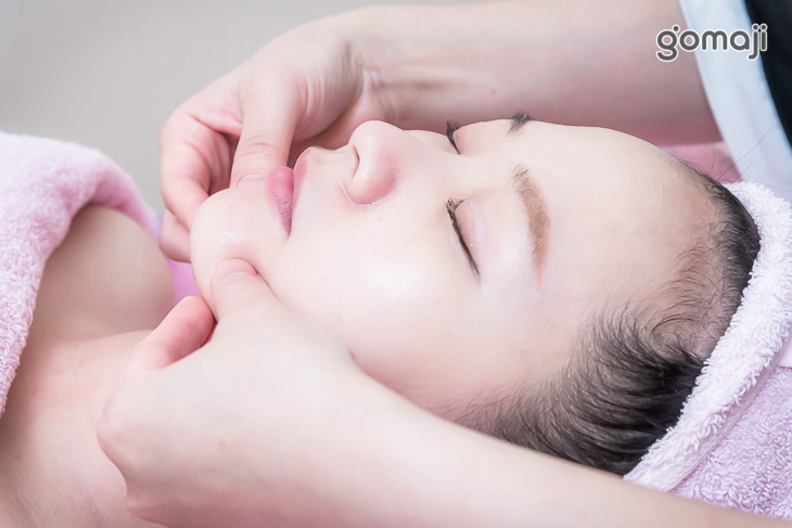 臉部按摩(手技) + 植物酵素代謝 + 粉刺調理(手工)