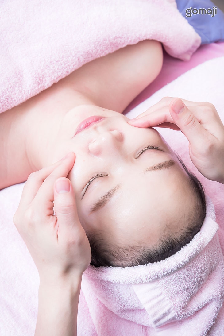 臉部按摩(手技) + 植物酵素代謝 + 粉刺調理(手工)