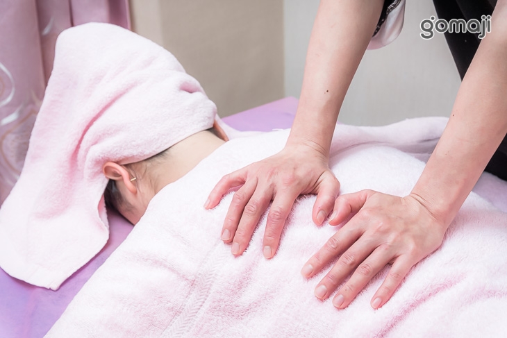 全身氣循掌壓鬆筋