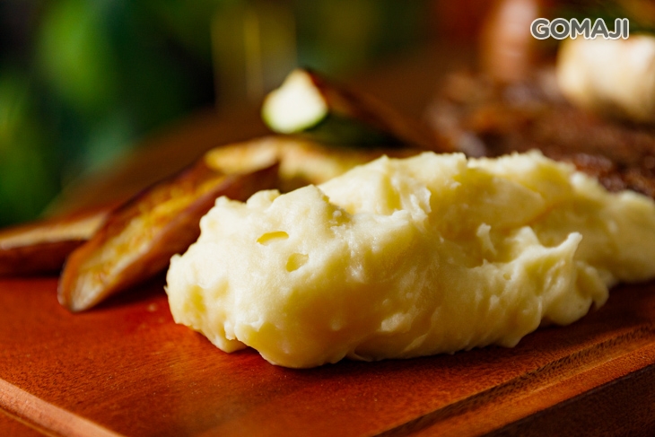 14天熟成肋眼牛排佐馬鈴薯泥