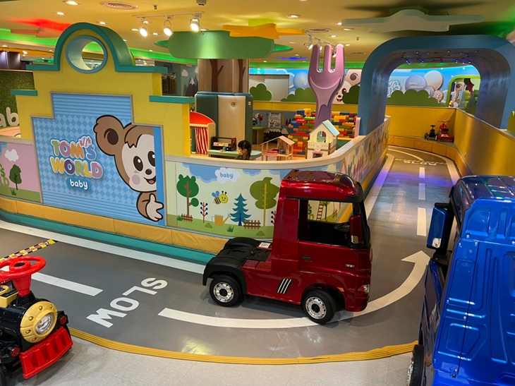 湯姆貝貝親子樂園-高雄大立店