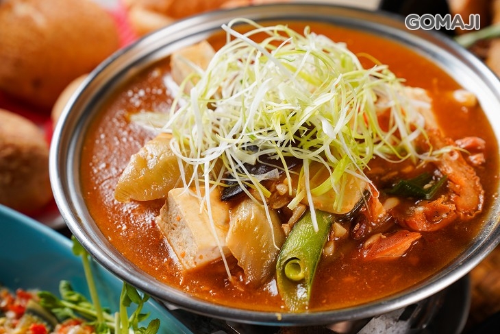 肥腸臭豆腐煲一份