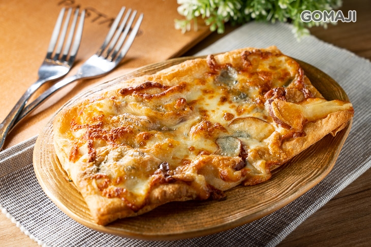 綜合起司薄皮披蕯