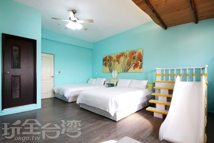 大露台溜滑梯四人房