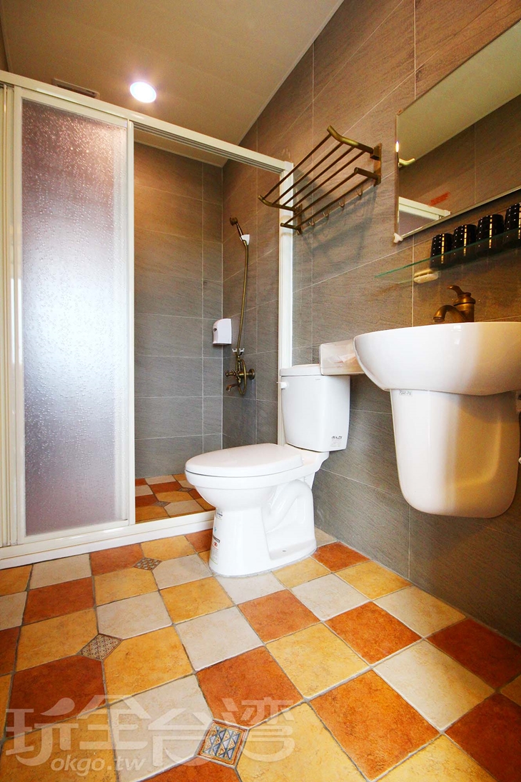 大露台溜滑梯四人房