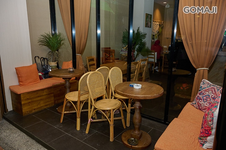 Tropicana Cocktail.Beer.Food