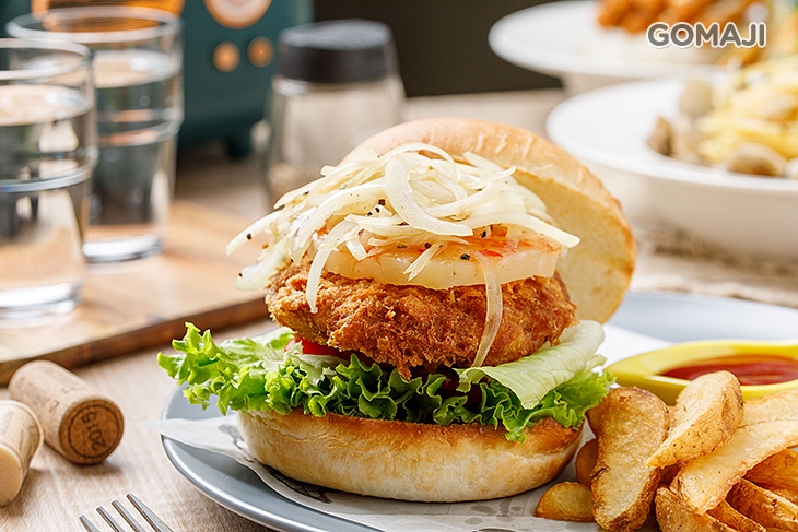 泰式鳳梨金錢蝦餅堡