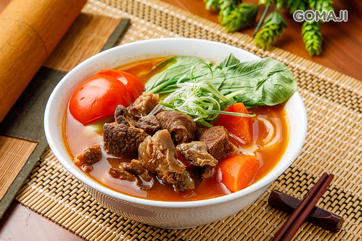 茄汁牛魔王河粉 