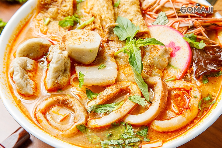 南洋叻沙海鮮河粉