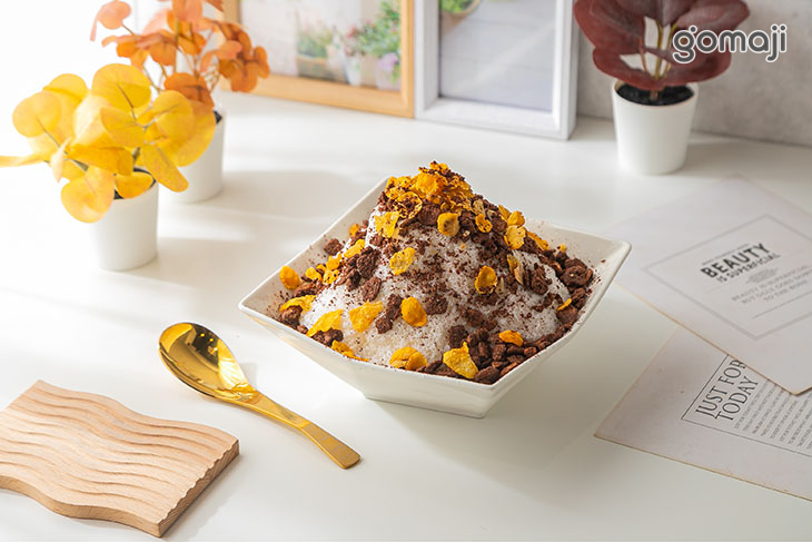 脆片巧克力牛奶雪花冰