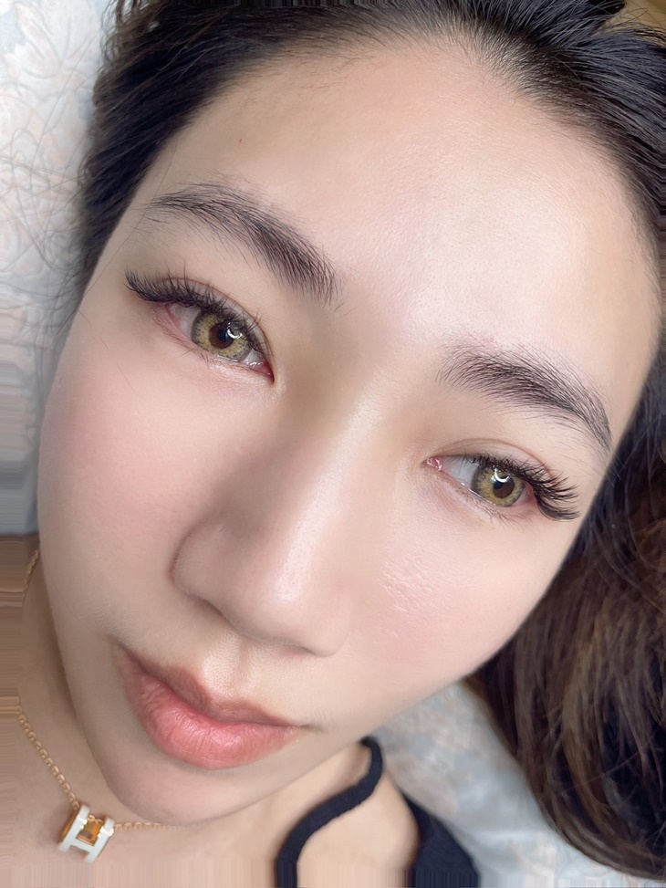 美人該有的樣子~心機感 YY毛美睫嫁接：600~700 根(依原生睫毛嫁接)