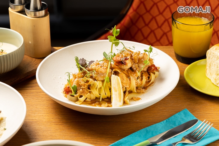 辣椒油封蒜黑虎蝦義大利麵