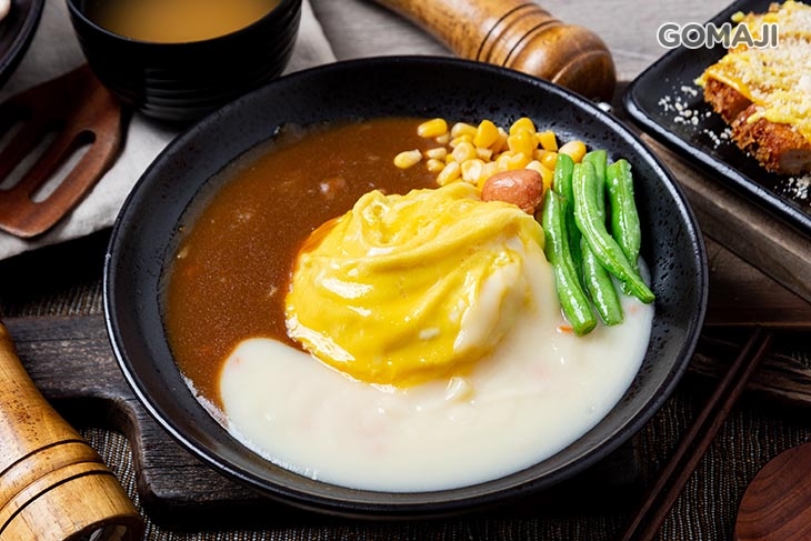 無肉雙醬奶油咖哩飯＋歐姆蛋 