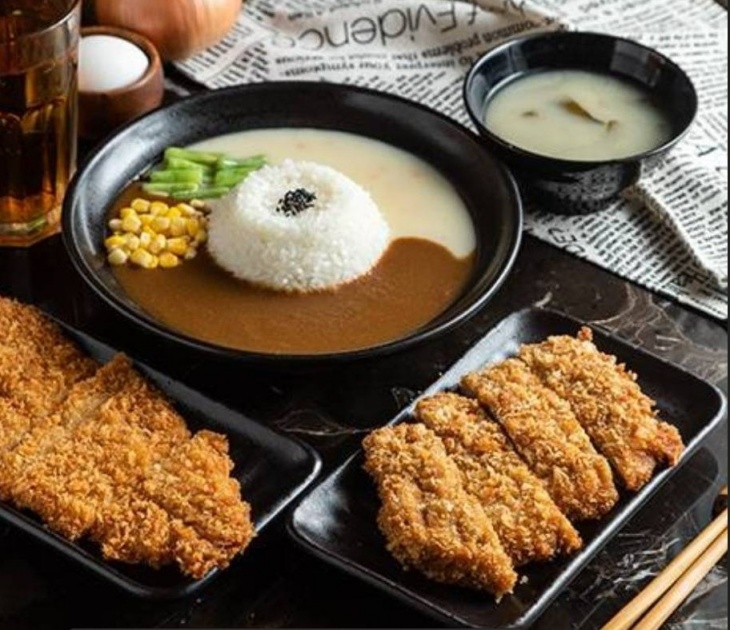 享肉咖哩飯 雙拼肉 豬排+雞排