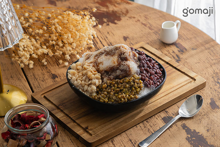 紅豆綠豆花生剉冰