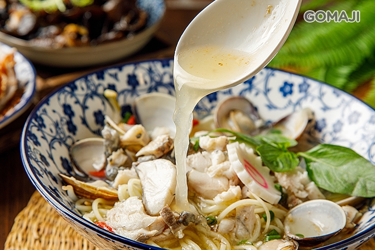 枸杞鱸魚蛤蜊湯麵
