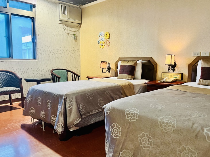 商務雙人房/車庫雙人房