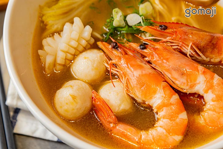 慢熬鮮蝦濃湯麵