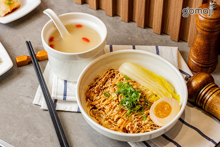 四川擔麻拌麵(附老火雞湯)